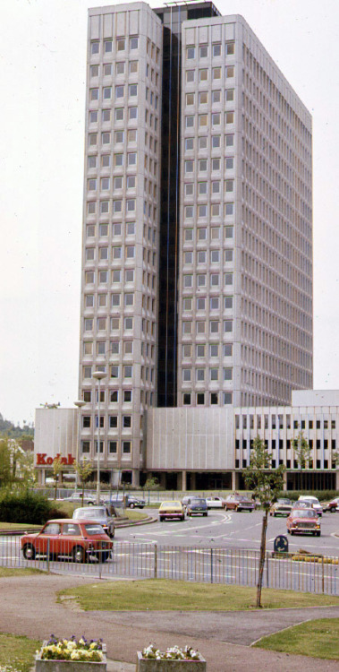 modernism-in-metroland: Kodak Headquarters, Hemel Hempstead (1971) by TP Bennett &amp; Son. 20 s