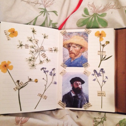 blossomalida:I like how the pressed flowers and the painters matched