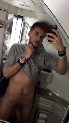 mikiespikiewolf-instagram:  Airplane bathroom