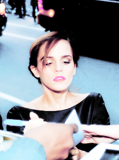 asheathes:  Most people are really nice but some stare, like you`re some kind of