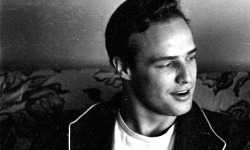 pierppasolini:  Marlon Brando, 1949.photographed