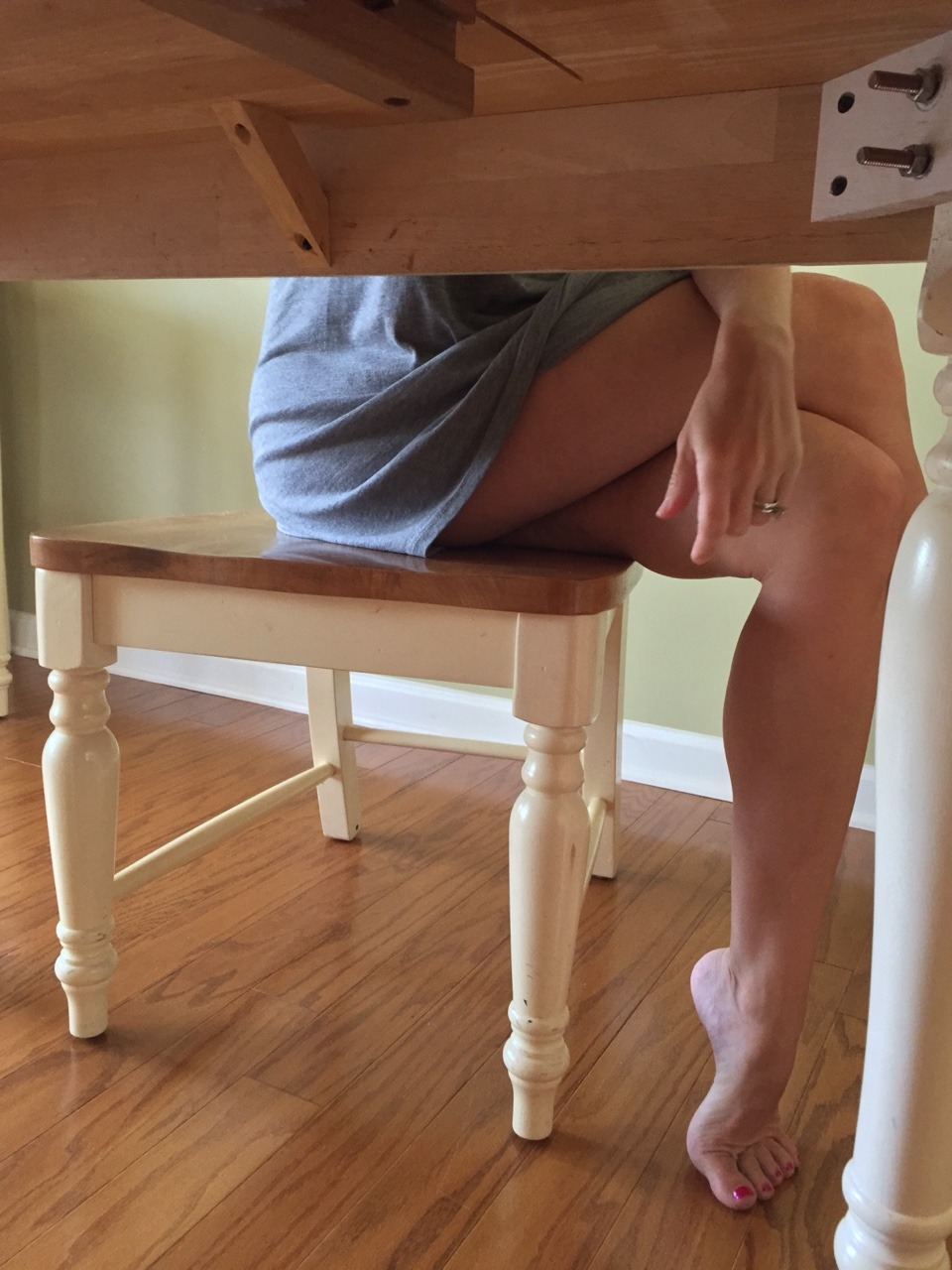 titslegsfeet:  hotpetitemilf:He is a lucky guy don’t you think? I totally agree