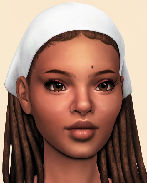 I made a few minor tweaks to Halle, I made her eyes darker and gave her signature mole above her eye