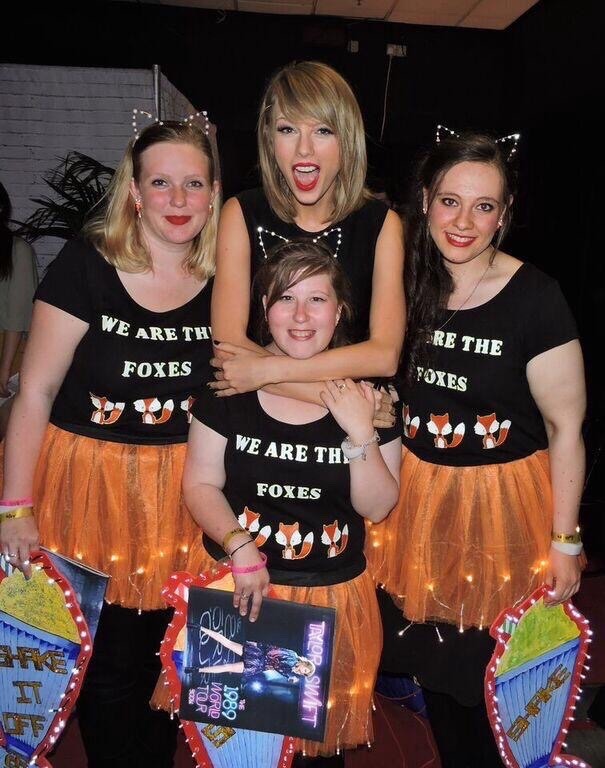 @amaliamalka12: Can’t believe I met @taylorswift13 in #1989TourManchester Best