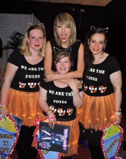 @amaliamalka12: Can’t believe I met @taylorswift13 in #1989TourManchester Best night of my life. She is truly amazing@taylornation13 (x)