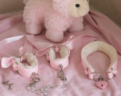 kittensplaypenshop:babydoll cuffs