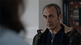 blinktumble:goodobservationshirley:Elise subtly letting Karl know she wants to leave.  Ya, Elise and