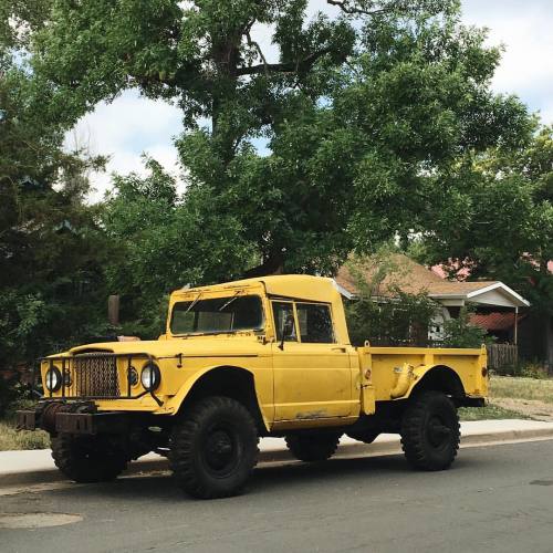 papawolfsupplyco - Jeep M715 spotted by our bud @york.st