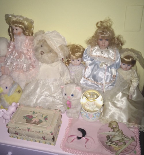 milliedollgraves: my bedroom ♡