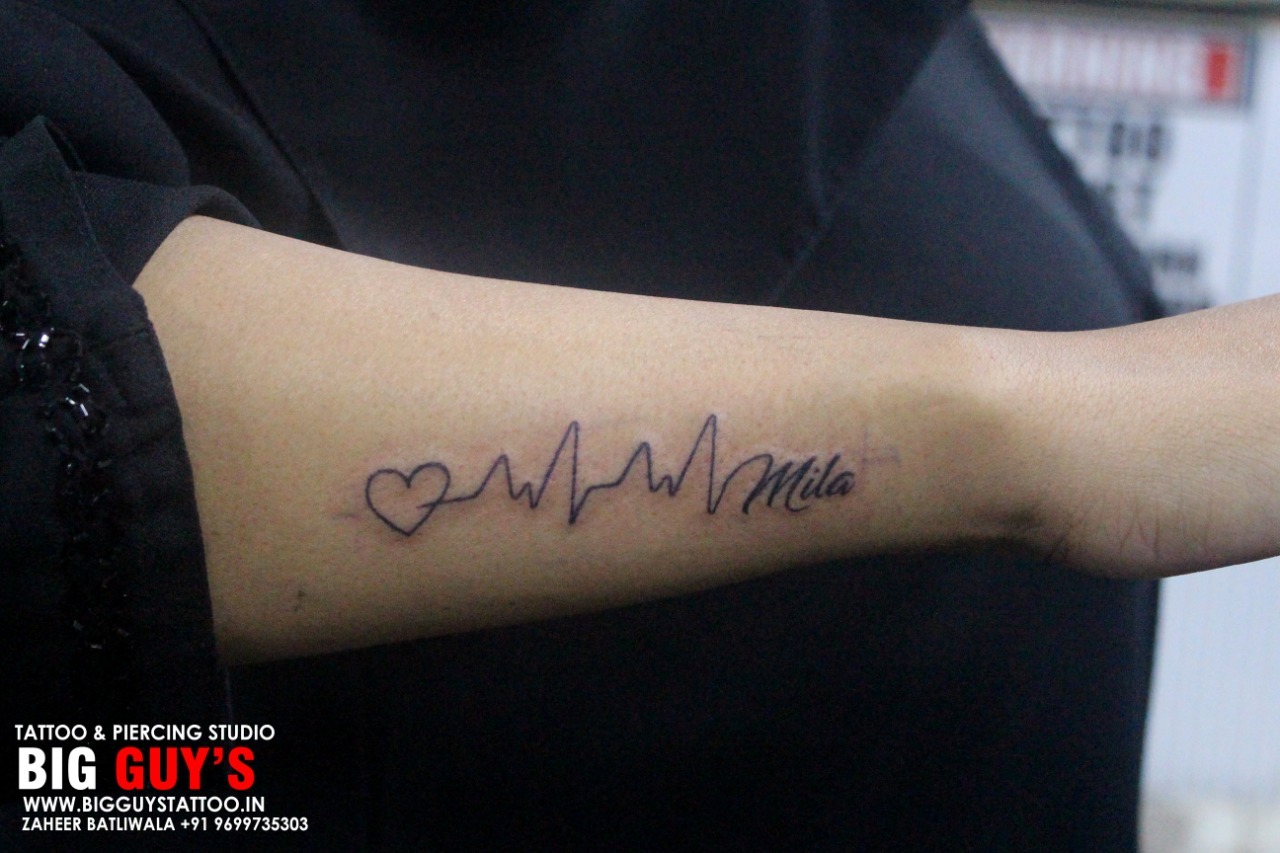 Big Guys Tattoo Calligraphy Name Tattoo With Heart Beat On The Big Guys Tattoo Calligraphy Name Tattoo With Heart Beat On The