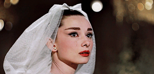 lucreziaborgiad:I have no illusions about my looks. I think my face is funny.                    Fun