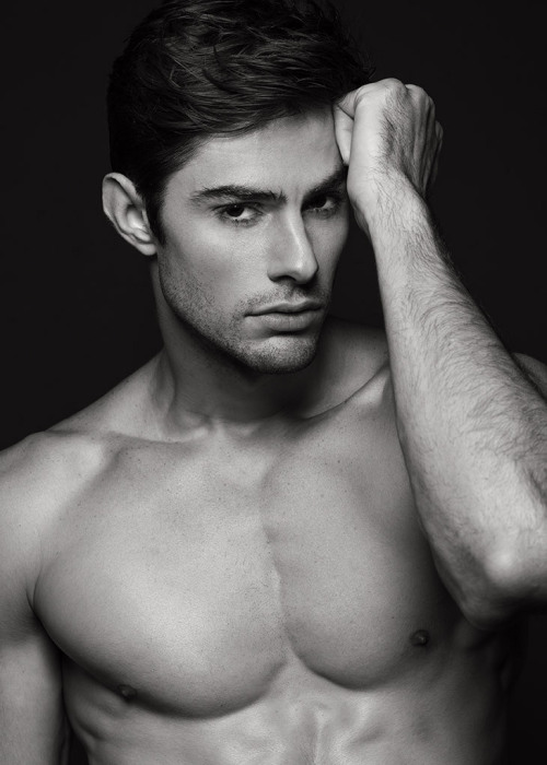 mansexfashion:  Photographer: Wong Sim  Model: Diego Rovo  
