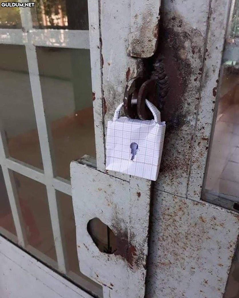 user: admin
password: admin