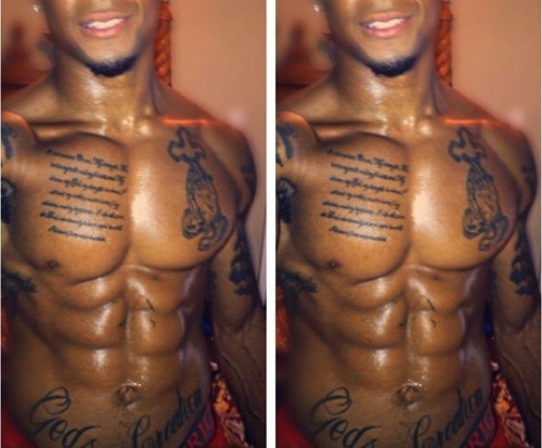 videoblackgay:  http://videoblackgay.tumblr.com : photo de blacks gays comme sur Gayrillero. New picture of black men  talldaddy: www.talldaddy.tumblr.com/archive Black black gay, africain gay, noir gay, black TTBM, homme black, black nu, black musclé,