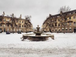 ultravhiolence: Bath covered in snow