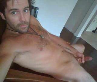 coleazunboi:  tallguyswithsmalldicks:***Here’s a submission from a sexy guy. 