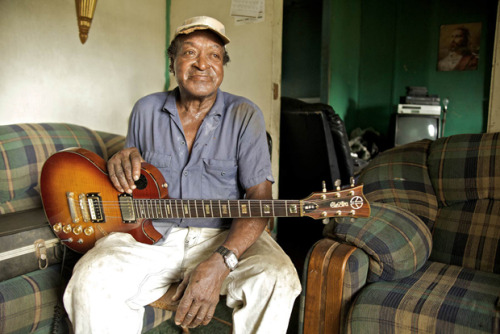 bobbycaputo:  Photographer Documents Mississippi’s Last Remaining Blues Musicians For his series Portraits of the Blues, photographer Lou Bopp captures the last remaining Mississippi delta Blues musicians. Since 2008, he has made portraits of over