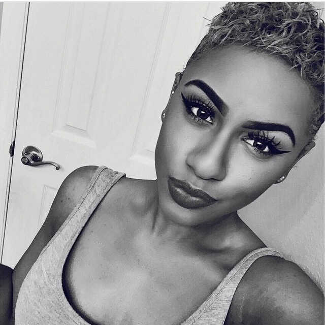 tayelchapo:  mytinyisabella:  Selfie game like…..hey.  Giving me life rn