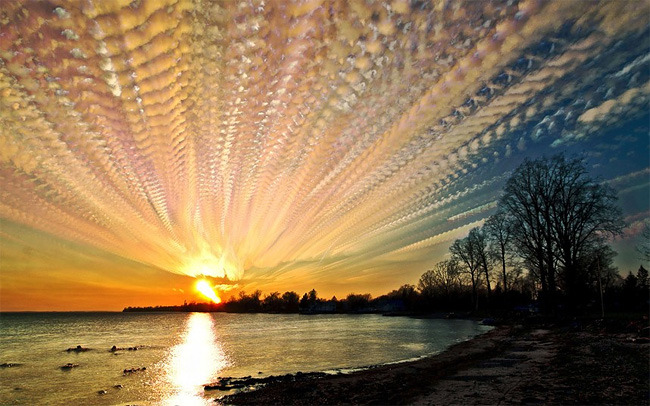 Moments in time (photographer Matt Molloy stitches together hundreds of sequential