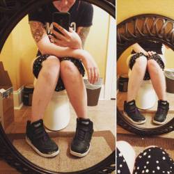 Brigeyboo:  My Mom’s Fantastic Mirror Placement #Girlswithpiercings #Girlswithtattoos