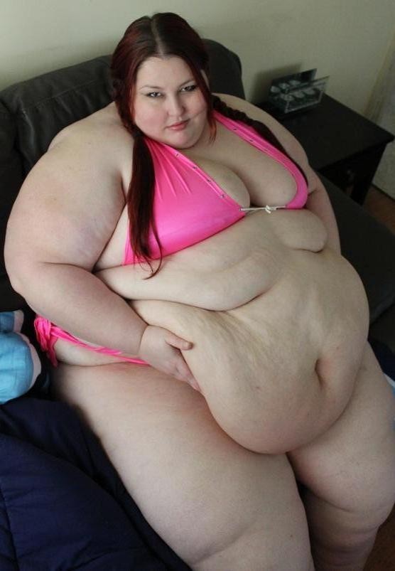 SSBBW Granny Eating