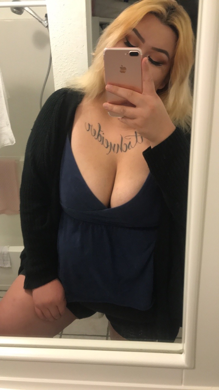 sleepykittyqueen:  Snapchat / Superkassikat 💞💞 SHOWWWW SOME LOVVVE BITCCCCCCH