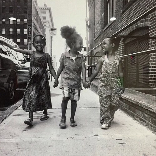 ✊ Cornrows, Afropuffs and Joy Brooklyn, NY (2008) Photo Credit: Delphine Fawundu From the “I am Here