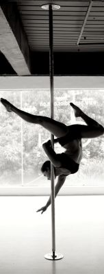 poledancingchicks:  Simply stunning.Like pole dancing chicks? Follow: http://poledancingchicks.tumblr.com