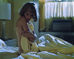 villiaumite:  fohk:  Rosemary’s Baby (1968) dir. Roman Polanski  Faveeee