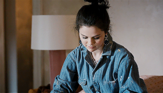ONLY MURDERS IN THE BUILDING (2021 - ) 1.03