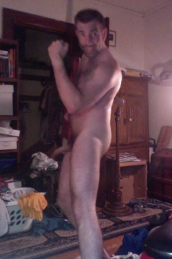 chgobator:  wiscthor2:  In my messy room, up from my computer for a bit- thanks for all your messages!See more of me at http://wiscthor2.tumblr.com/   my favorite naked man–so damn cute