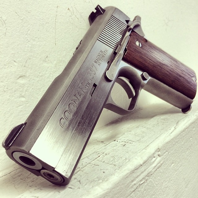 bourbon-bear:  HOT DAMN there has been quite the streak of fine looking 1911’s