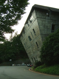 sosbrutalism:    Last day of the Brutalist Pyramid Week: This one is upside down!Takamasa Yoshizaka: Inter-University Seminar House, Tokyo, Japan, 1965http://sosbrutalism.org/cms/15889631 Photo: Tnk3a 2006 (CC-BY-SA-3.0) 