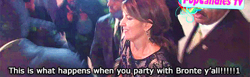 LOOK AT YOU PARTYING IT UP WITH TINA FEY!!! Mwahahaha, in our dreams right? :) But even though you d