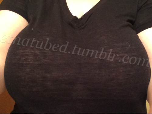 etnatubed:  the empress’ new clothes, much?!? thank you, family and friends, for never telling me that my go to t-shirts are totally sheer. smdh. nothing a bra can’t fix but STILL.