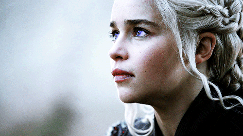 aaryastark:Daenerys Targaryen in Dragonstone (7.01)