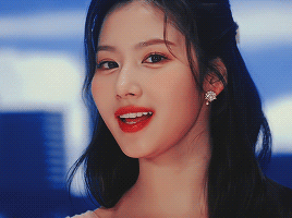 Twice’s Sana + Dark Blue 💙