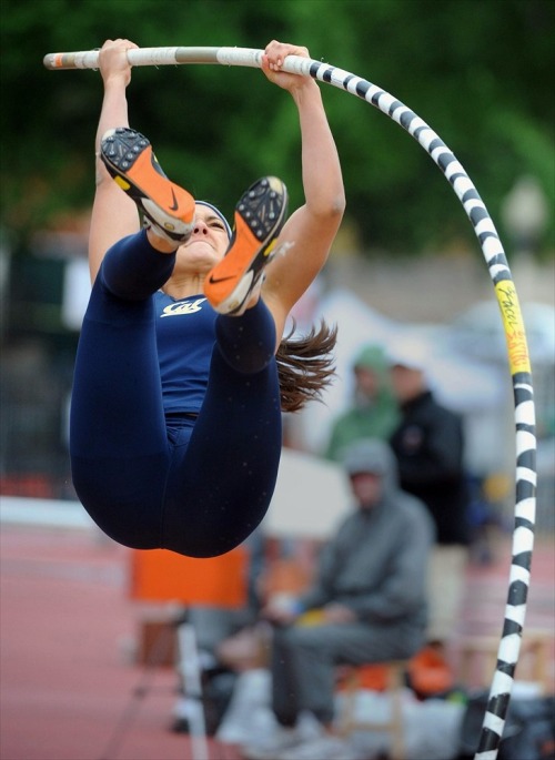 Athlete: Allison StokkeSchool: University of California, BerkeleyTeam: CAL BearsSport: Track &amp; F