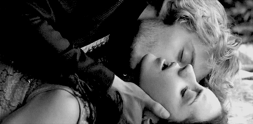 daddyissuesdirtydomblog:  @p1nkcheeked I’m completely and hopelessly addicted to you