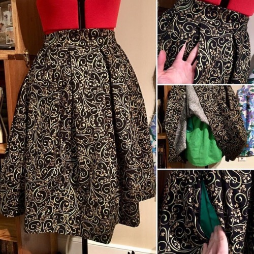 I’ve been wanting to make a #saintpatricksday skirt for a while now, but never found a fabric I like