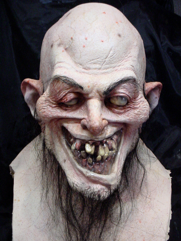 z0mbi3-s0krat3s:Crazy wicked cool horror sculptures from –&gt; MonsterAsylum
