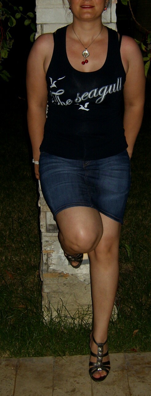 ebrylmz1977:  Kot eteğimle. Seksi olmuş muyum? :) 