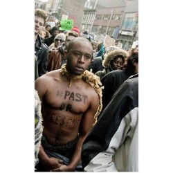 branbebo:  black-culture:  He marched shirtless and barefoot not speaking a word or shivering for entire five hour march. Tears ran down his face. Powerful. #millionsmarchnyc  So much respect.