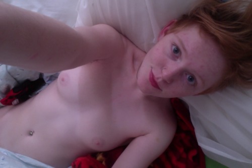 what-turns-me-0n:  sexysexnsuch:  http://what-turns-me-0n.tumblr.com 4th Contestant! Most notes wins, so like and reblog your favorite(s)!  One of the VERY rare instances of you guys seeing my face with some NSFW stuff thrown in. I had just woken up and