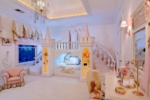 Porn littlebittygirlspace:  Dream Princess rooms. photos