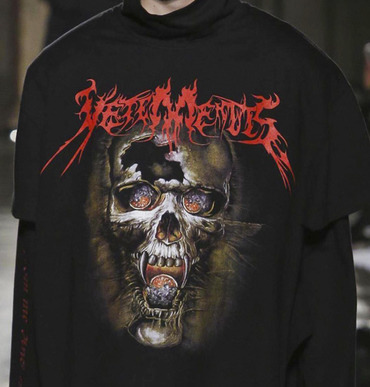 newmiu:vetements fw16 feat. updates of mall kiosk hoodies <3