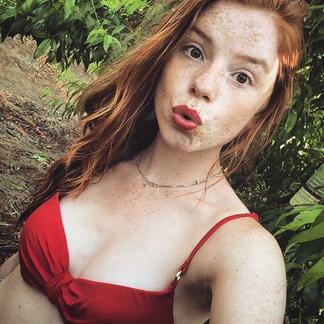 Redheads, Natural breasts and Fit women