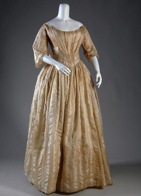1840s silk dresses, with focus on fan pleated bodices and shot silk Blue/golden shot silk day dress,