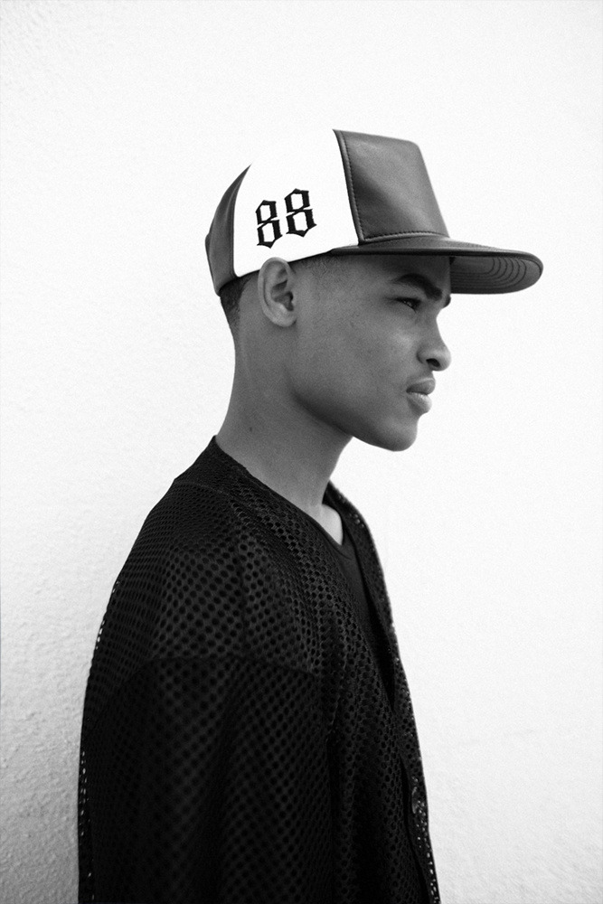 cocaine-nd-caviar:  jaaywood:  blvck-abyss:  blvck-passion:  Follow BLVCK-PASSION for