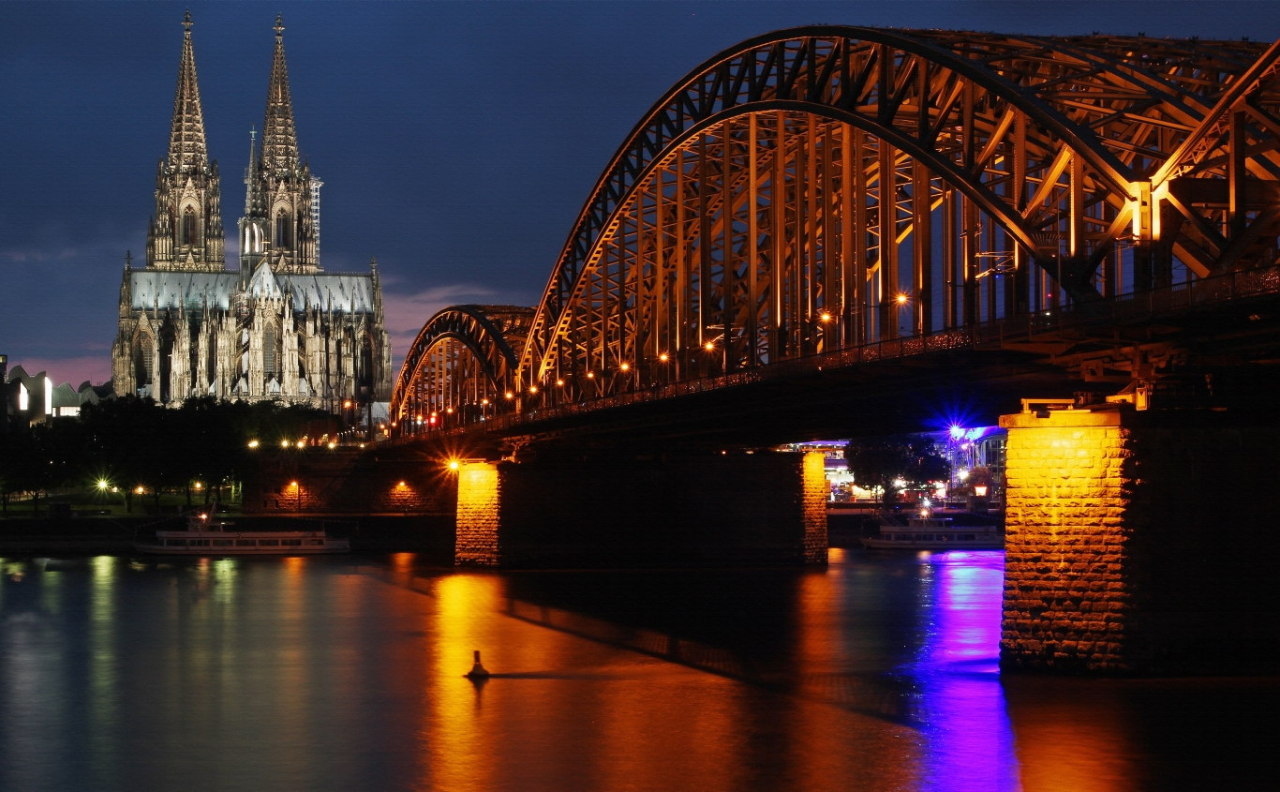 atraversso:  zoomw0rld: City Lights V4  | by: Sagar Mohanty  [500px] Nice photoset